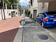 前面道路（東側公道）