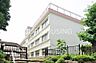 周辺：平塚市立崇善小学校 徒歩7分。 530m