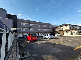 敷島第4マンション  ｜ 滋賀県近江八幡市白鳥町（賃貸マンション1DK・1階・33.91㎡） その1