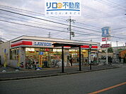 ローソン伊丹野間北二丁目店 591m