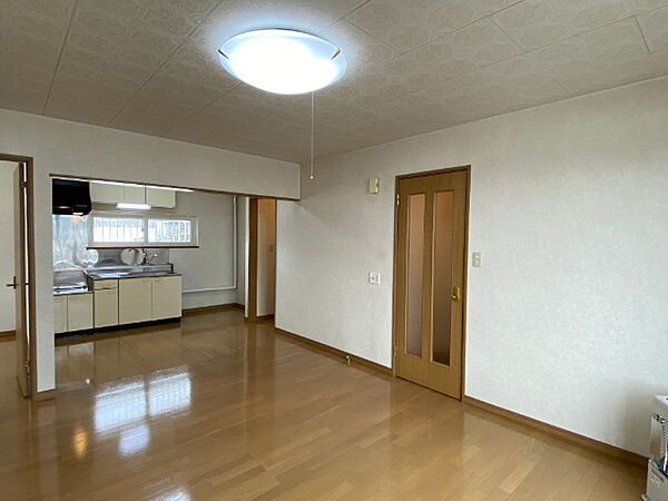 apartment 北海道砂川市西一条北１２丁目1番16号
地図を見る
