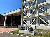 図書館「砂川市図書館まで2257m」