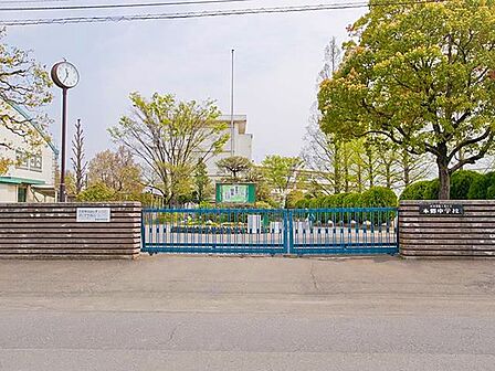 富士見市立本郷中学校 徒歩16分。 1260m