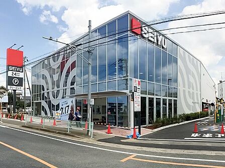 西友朝霞根岸店 徒歩13分。 1200m