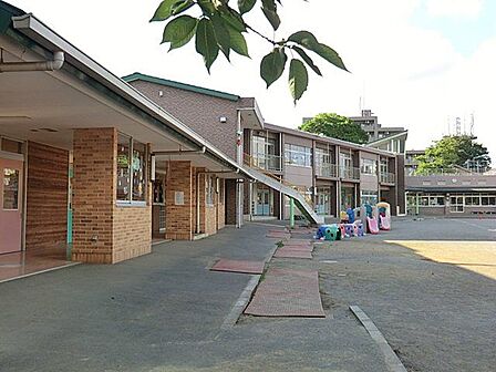 認定こども園谷津幼稚園 徒歩8分。 580m