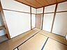 子供部屋：2階の和室6帖。ご家族それぞれの個室としてはもちろん、在宅ワークや趣味を楽しむお部屋にもおすすめです。