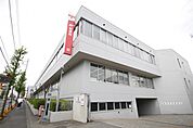 羽村郵便局　徒歩7分・生活関連施設が身近に揃っている安心感も魅力です。