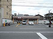 セブンイレブン二条城北店 727m