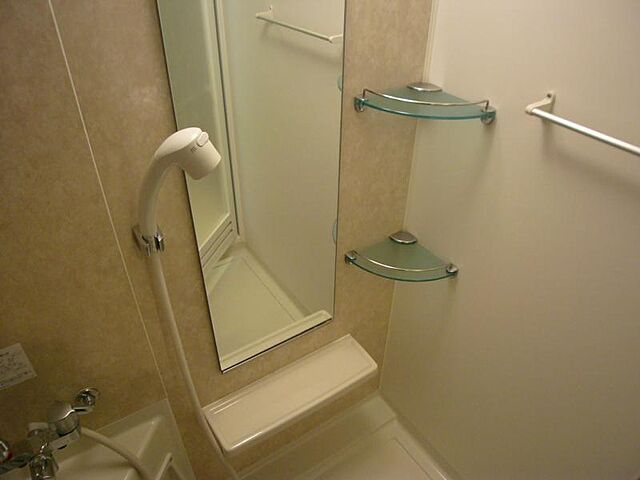 浴室 京都市営烏丸線 四条駅 徒歩3分