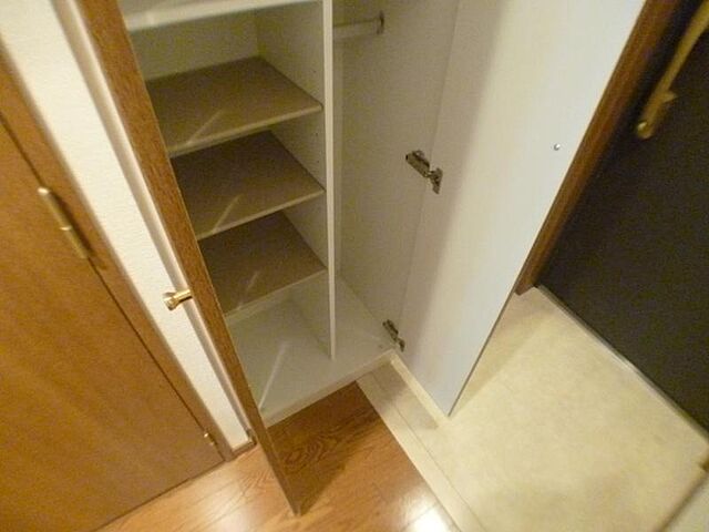 玄関 京都市営烏丸線 四条駅 徒歩3分