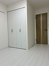 ラグゼフラット東六郷 203 2階1Kのリビング/ダイニング