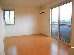 メール・ド・ルミエールB 203 2階1LDKのリビング/ダイニング