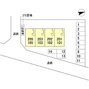 配置図。敷地内ゴミステーションあり。