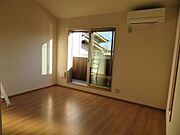 明るいお部屋です。