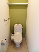 ウォシュレットトイレ付。