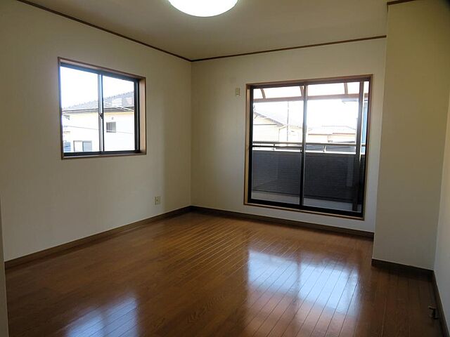 寝室 栃木市箱森町