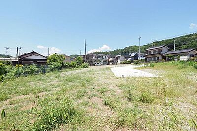 外観：敷地は44坪超の広さで、ゆとりある建物が建築できます