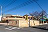 周辺：認定こども園さゆり幼稚園 徒歩5分。 340m