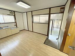 居間