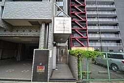 11 / 17