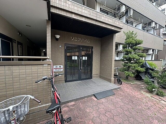 エントランス