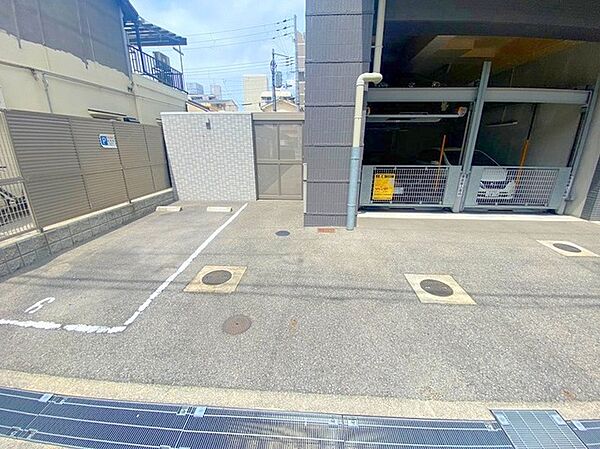 画像4:駐車場