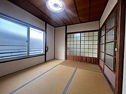 居間