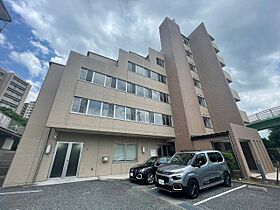 桃山台アルビラ  ｜ 大阪府豊中市新千里南町３丁目（賃貸マンション1K・2階・61.63㎡） その1