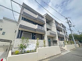 エスポアール上山手  ｜ 大阪府吹田市上山手町9番13号（賃貸アパート1LDK・3階・34.78㎡） その1