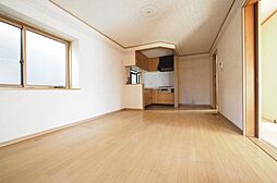 入間市下藤沢三丁目　中古住宅 4LDKのリビング/ダイニング