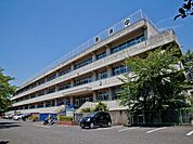 入間市立黒須中学校 160m
