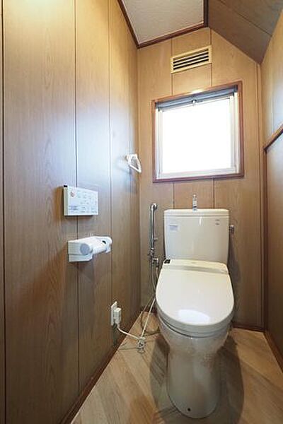 トイレを拡大表示