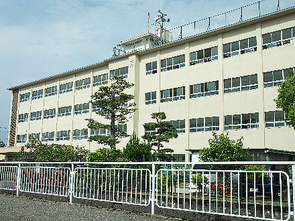 画像19:金沢市立額小学校（579m）