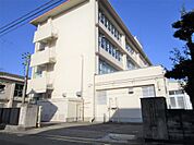金沢市立伏見台小学校（561m）