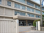 金沢市立額中学校（463m）