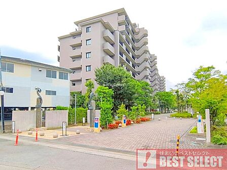 ■お買い物施設や総合病院が近くに揃う利便性の高い立地