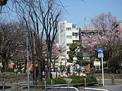 公園「区立日暮里南公園まで350m」
