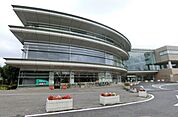 図書館「東浦和図書館まで540m」