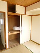 たっぷり1間分の押入れあり☆