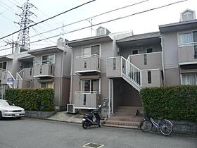 ファミールフォレストB  ｜ 大阪府寝屋川市太秦中町13番2号（賃貸アパート3LDK・1階・61.50㎡） その1