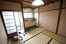 居間