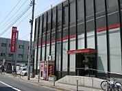 銀行「三菱東京ＵＦＪ銀行まで700m」