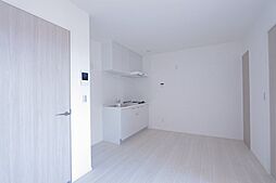 京成本線 船橋競馬場駅 徒歩2分の賃貸アパート 3階1LDKのリビング/ダイニング