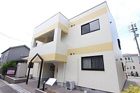 アメニティー　シャトー  ｜ 愛知県北名古屋市鹿田大門142（賃貸アパート2LDK・1階・58.00㎡） その1