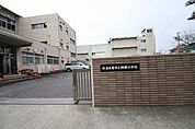 師勝小学校 791m