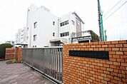 北名古屋市立西春中学校 806m