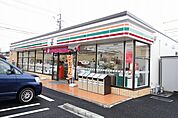 セブンイレブン北名古屋諏訪店 525m