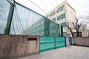 名古屋市立北中学校 507m