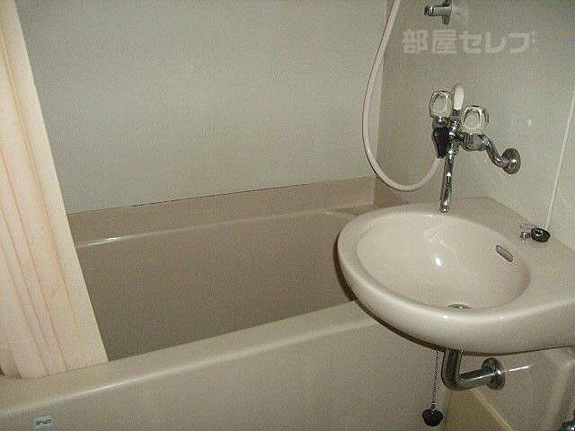 浴室