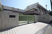 名古屋市立飯田小学校 244m